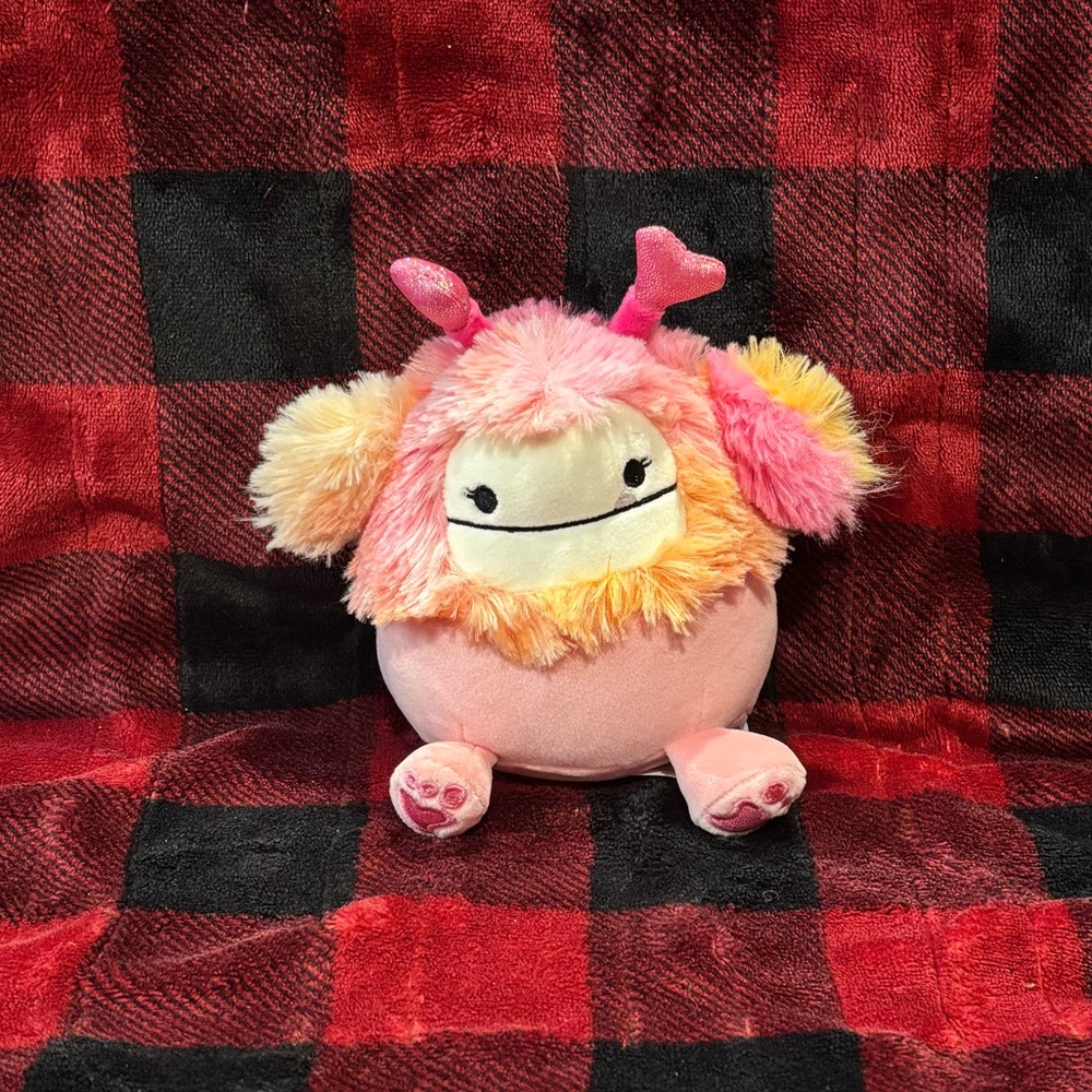 5” Caparinne the Bigfoot Squishmallow